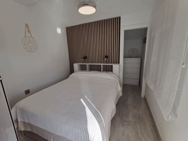 4 soveværelse Villa til salg i Cañada de San Pedro, Murcia by - € 300.000 (Ref: 9616942)