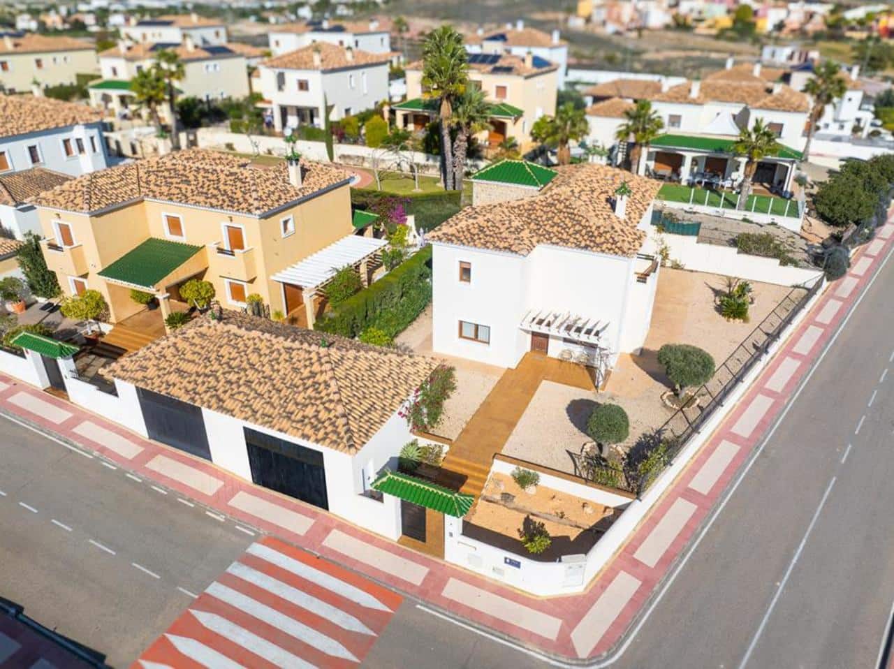 4 slaapkamer Villa te koop in Banos y Mendigo met zwembad garage - € 450.000 (Ref: 9616968)