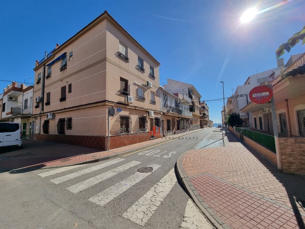 2 slaapkamer Appartement te koop in Los Alcazares - € 97.000 (Ref: 9617015)
