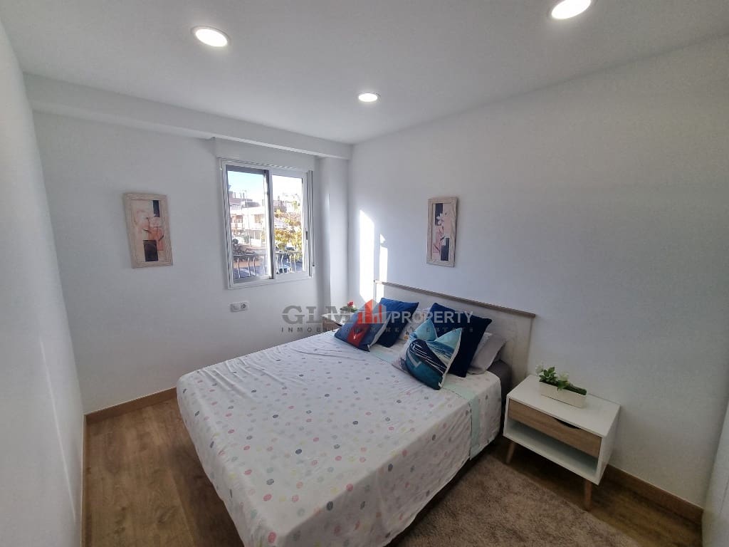 2 slaapkamer Appartement te koop in Los Alcazares - € 97.000 (Ref: 9617015)