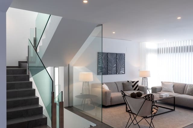 Chalet de 4 habitaciones en La Manga Club, Cartagena en venta - 840.000 € (Ref: 9617053)