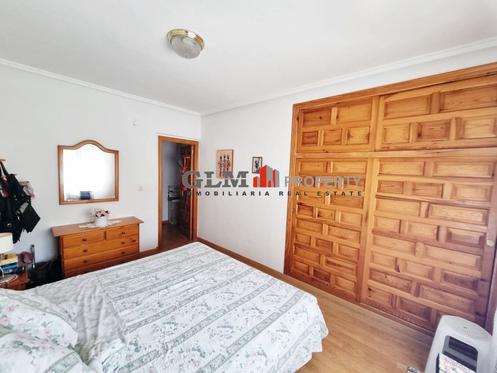 8 soverom Leilighet til salgs i Los Narejos med svømmebasseng - € 399 000 (Ref: 9622947)