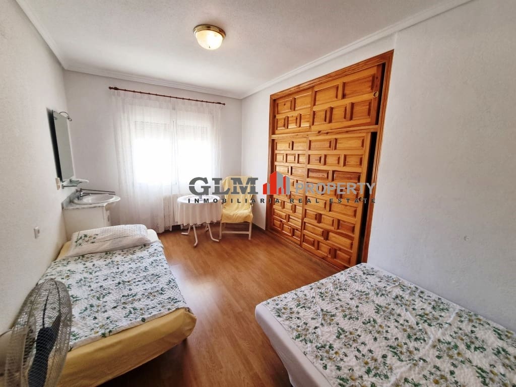 8 soverom Leilighet til salgs i Los Narejos med svømmebasseng - € 399 000 (Ref: 9622947)