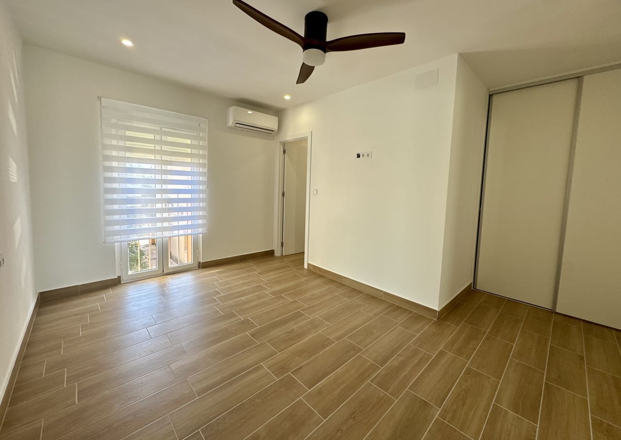 3 bedroom Apartment for sale in Los Urrutias with pool - € 265,000 (Ref: 9626556)