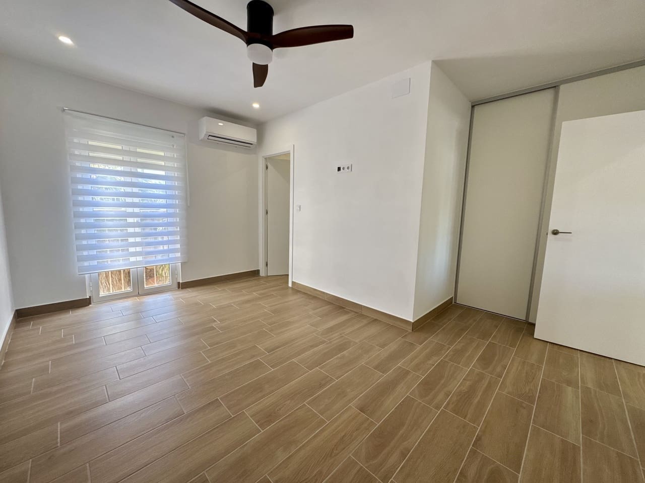 3 bedroom Apartment for sale in Los Urrutias with pool - € 265,000 (Ref: 9626556)