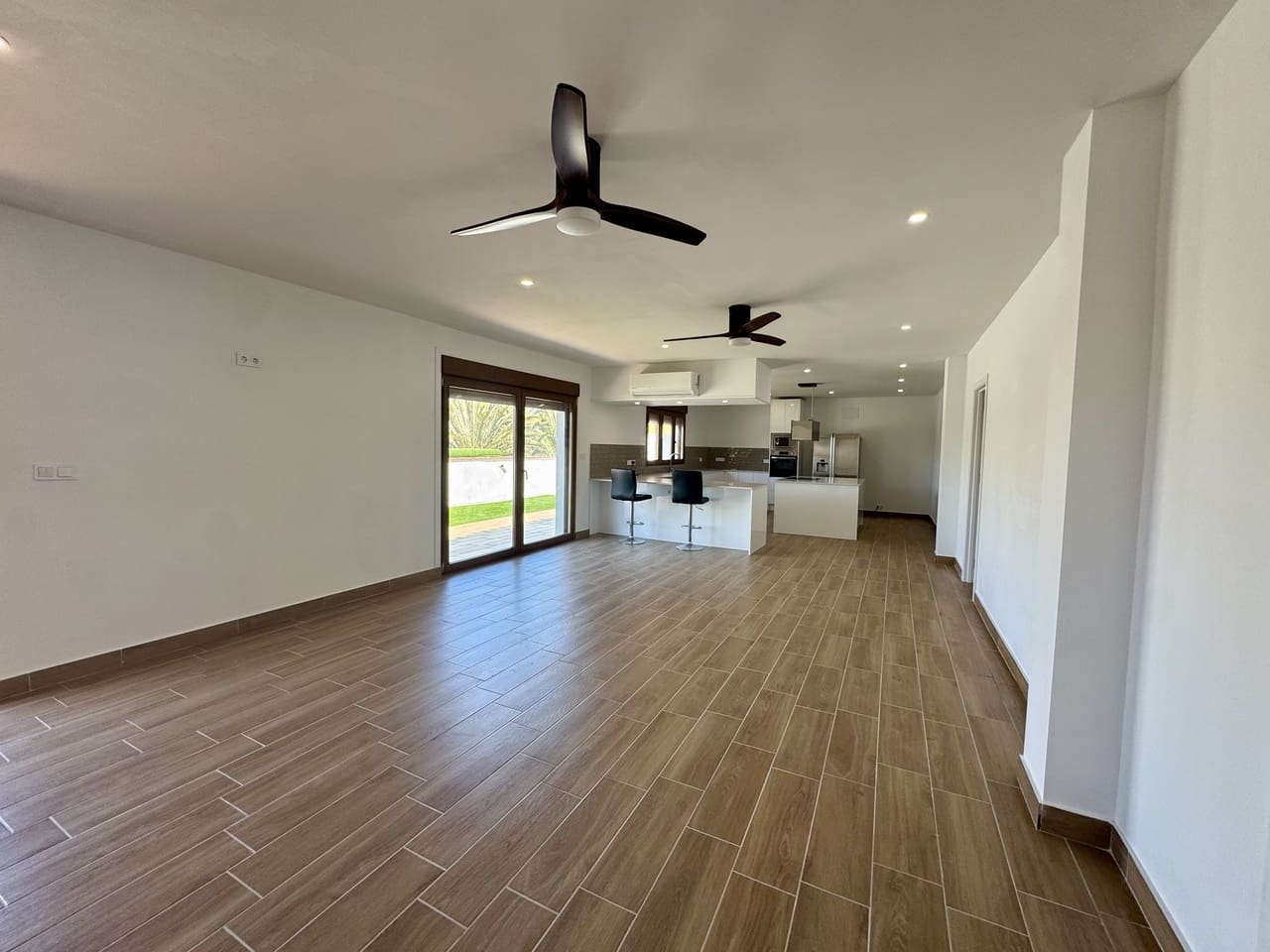 3 bedroom Apartment for sale in Los Urrutias with pool - € 265,000 (Ref: 9626556)