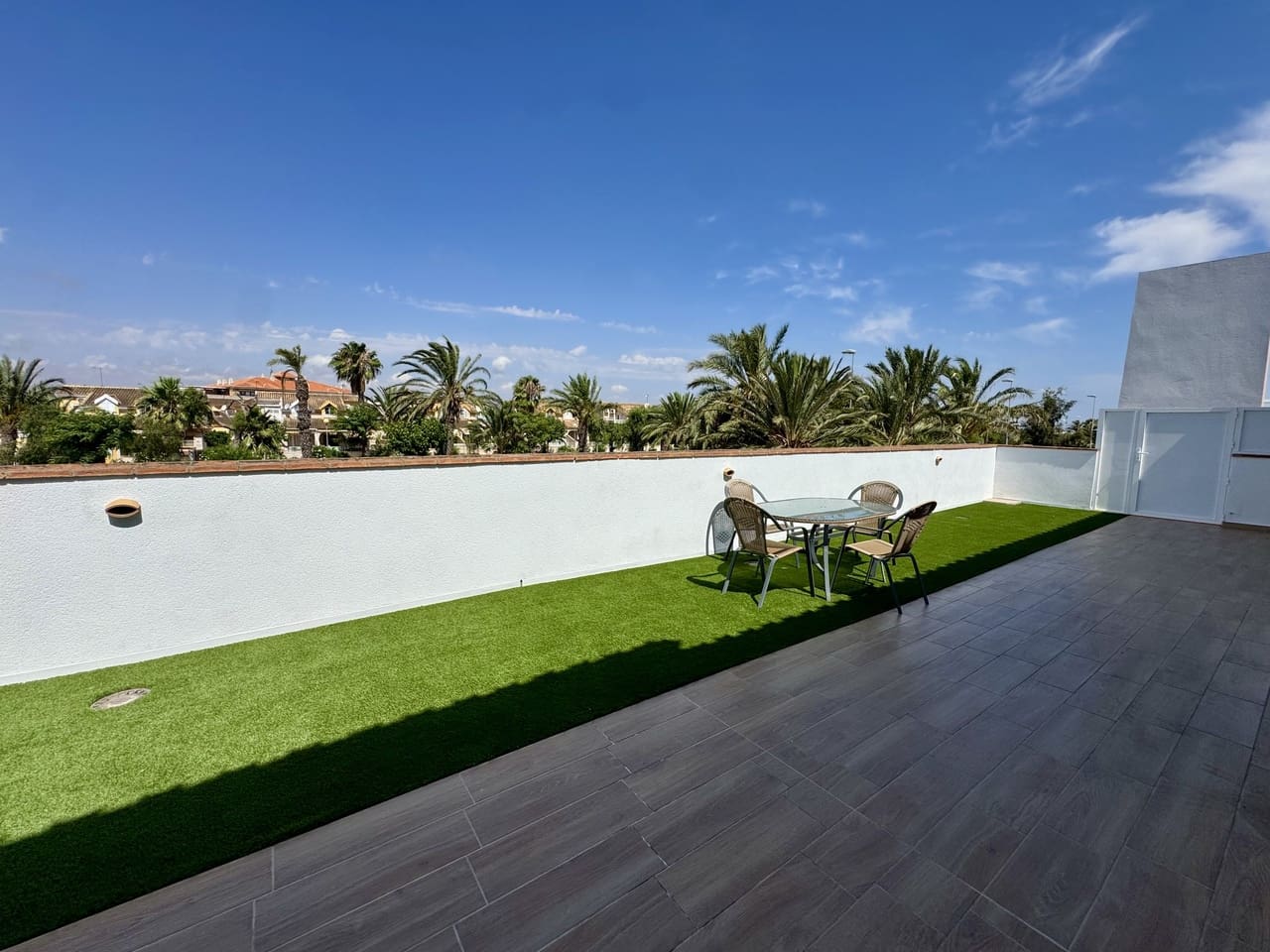 3 bedroom Apartment for sale in Los Urrutias with pool - € 249,000 (Ref: 9626556)