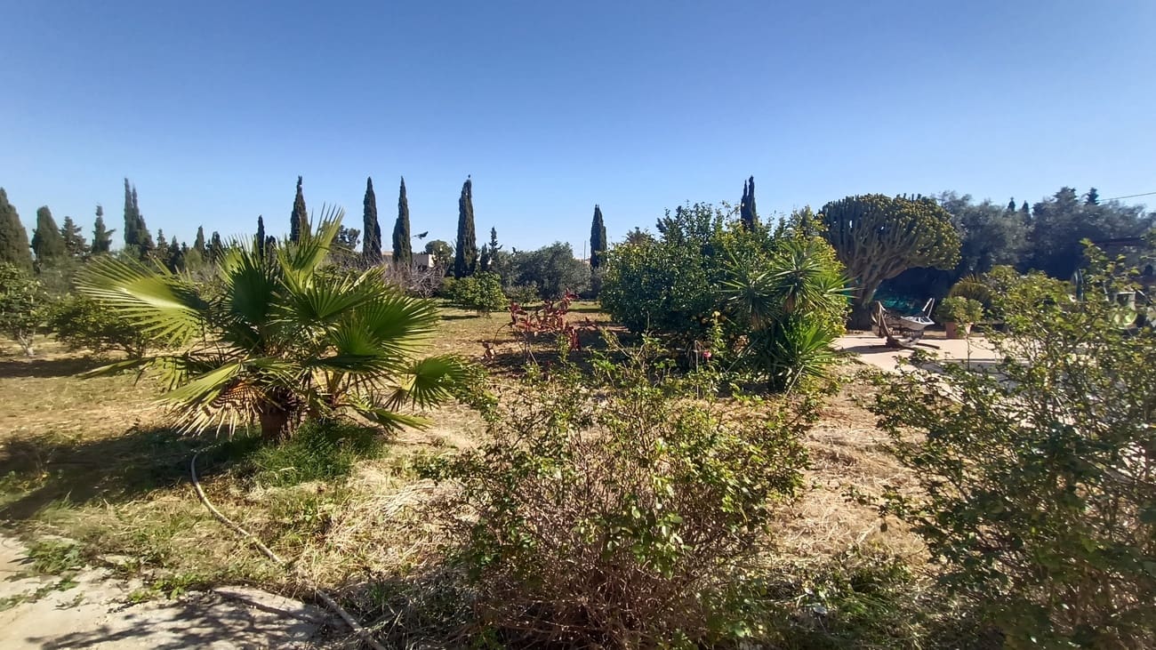 Chalet de 4 habitaciones en Avileses en venta con piscina - 340.000 € (Ref: 9641036)