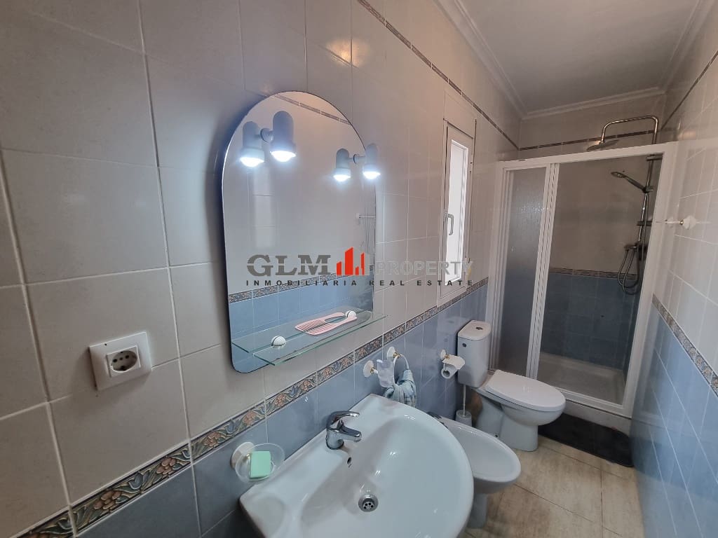 2 sypialnia Apartament na sprzedaż w El Carmoli z basenem - 140 000 € (Ref: 9649844)