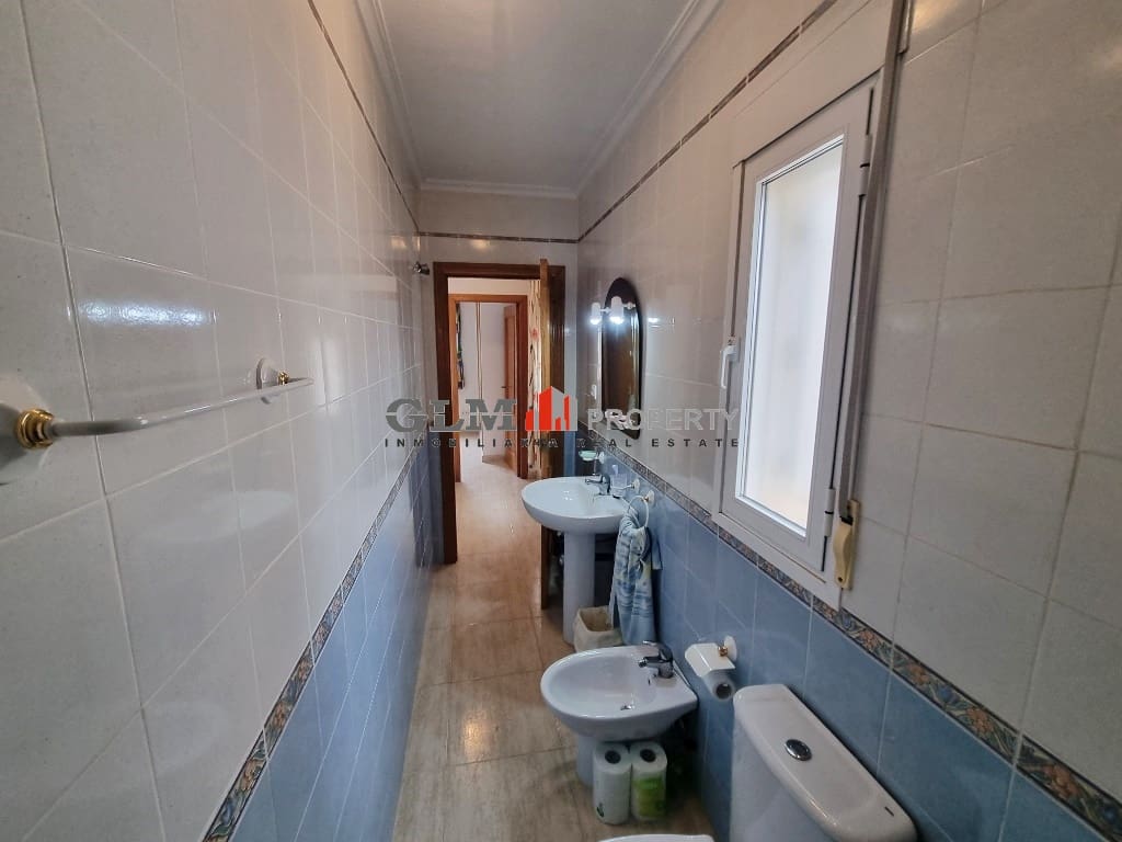 2 sypialnia Apartament na sprzedaż w El Carmoli z basenem - 140 000 € (Ref: 9649844)