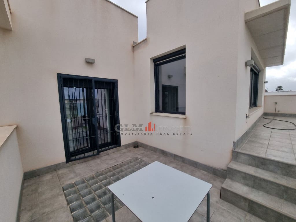 3 soveværelse Lejlighed til salg i Los Alcazares - € 699.950 (Ref: 9653015)