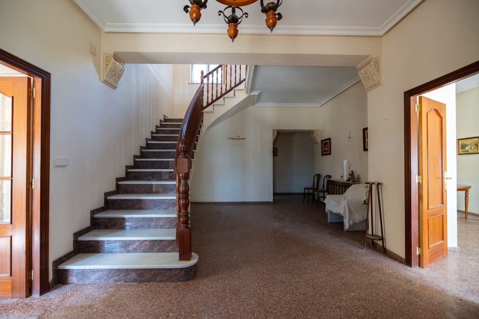 Chalet de 6 habitaciones en Monóvar / Monóver en venta - 395.000 € (Ref: 9653228)