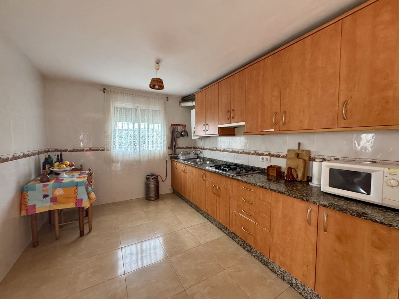 4 slaapkamer Villa te koop in Las Barracas met garage - € 700.000 (Ref: 9654321)