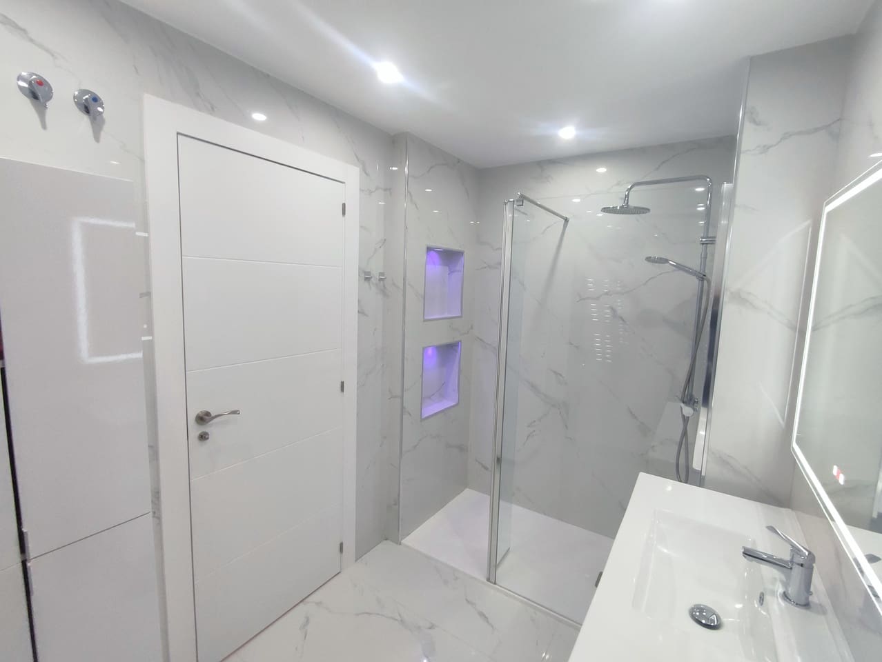 2 soveværelse Lejlighed til salg i Avileses med swimmingpool - € 189.000 (Ref: 9684336)