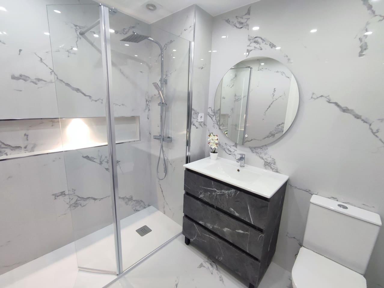 2 soveværelse Lejlighed til salg i Avileses - € 235.000 (Ref: 9684337)