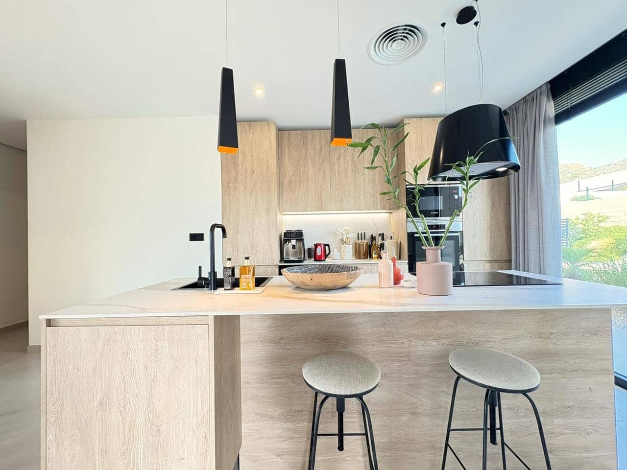 4 soveværelse Villa til salg i Banos y Mendigo med garage - € 595.000 (Ref: 9708141)