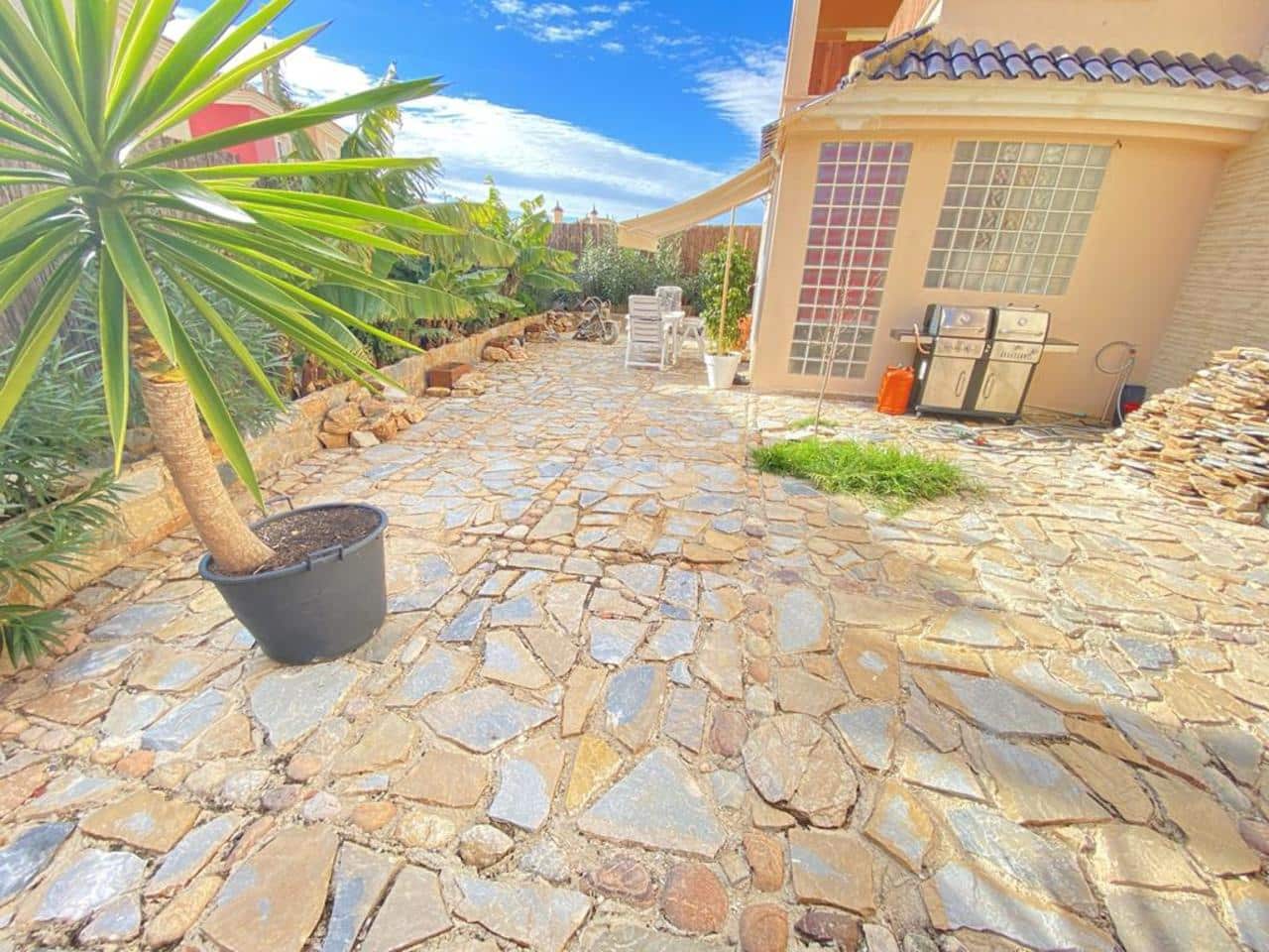 3 bedroom Apartment for sale in Banos y Mendigo with pool garage - € 169,000 (Ref: 9708147)