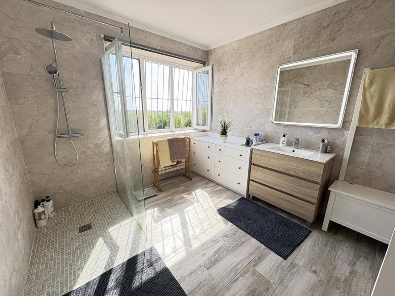 4 soverom Villa til salgs i Valle del Sol med svømmebasseng garasje - € 895 000 (Ref: 9708154)