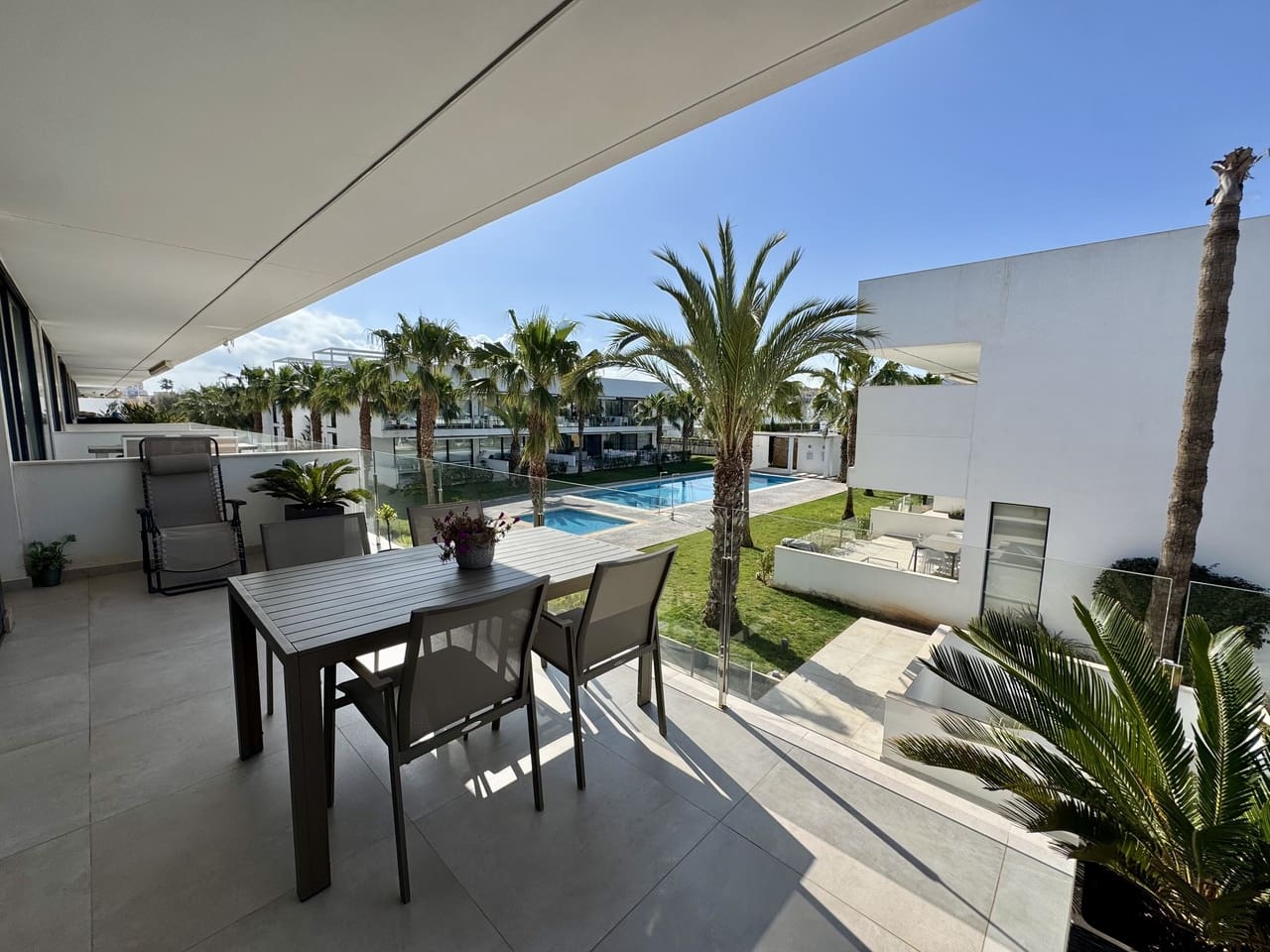 2 soverom Penthouse til salgs i Mar de Cristal med svømmebasseng garasje - € 289 900 (Ref: 9715615)