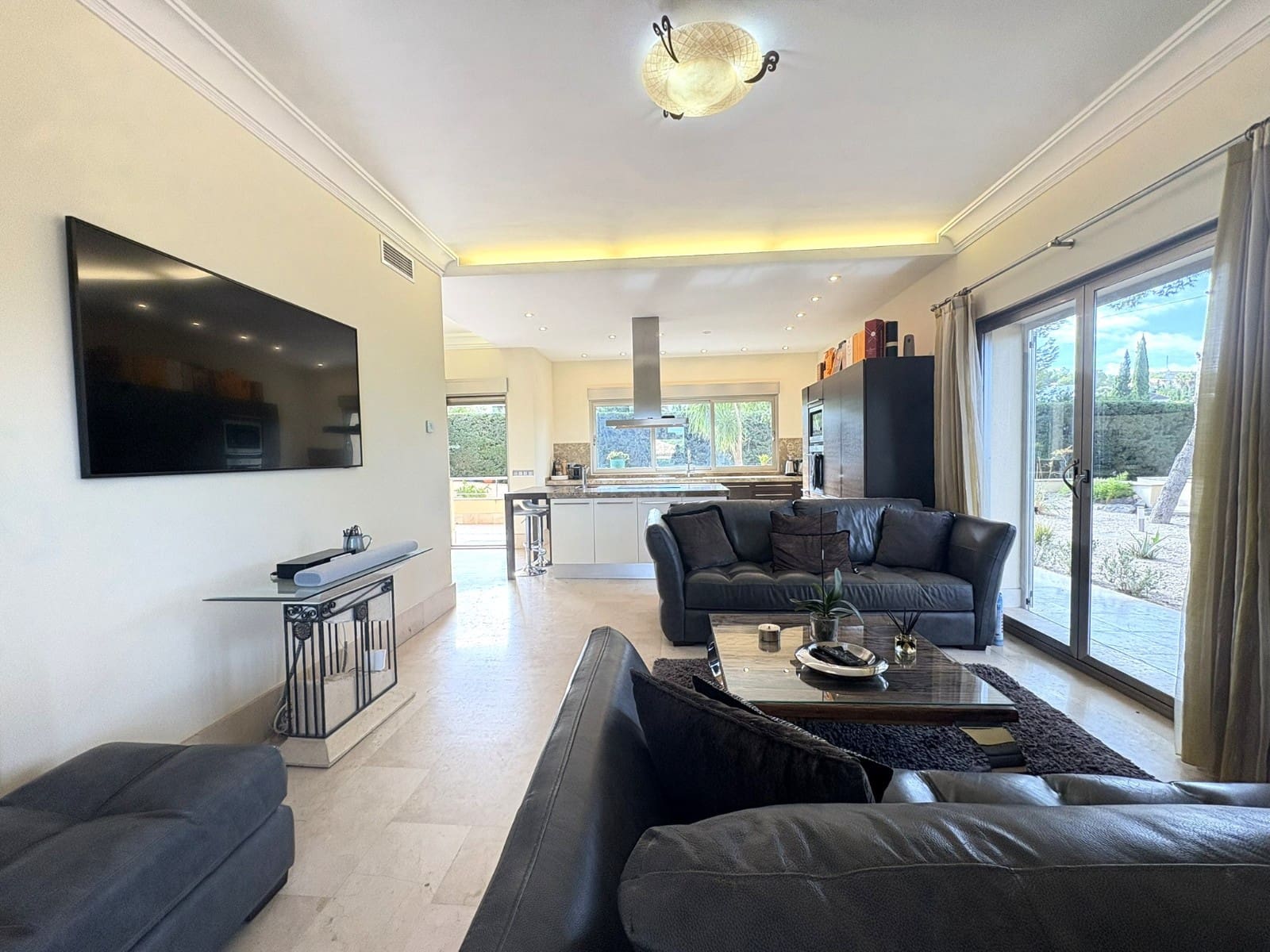 5 soverom Villa til salgs i Murcia by med svømmebasseng garasje - € 1 300 000 (Ref: 9750897)