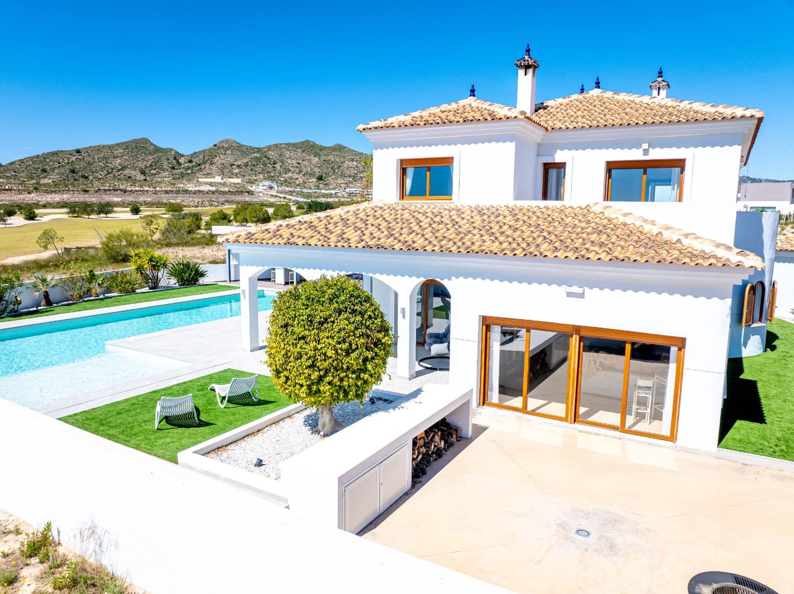 4 soverom Villa til salgs i Murcia by med svømmebasseng garasje - € 1 200 000 (Ref: 9787716)