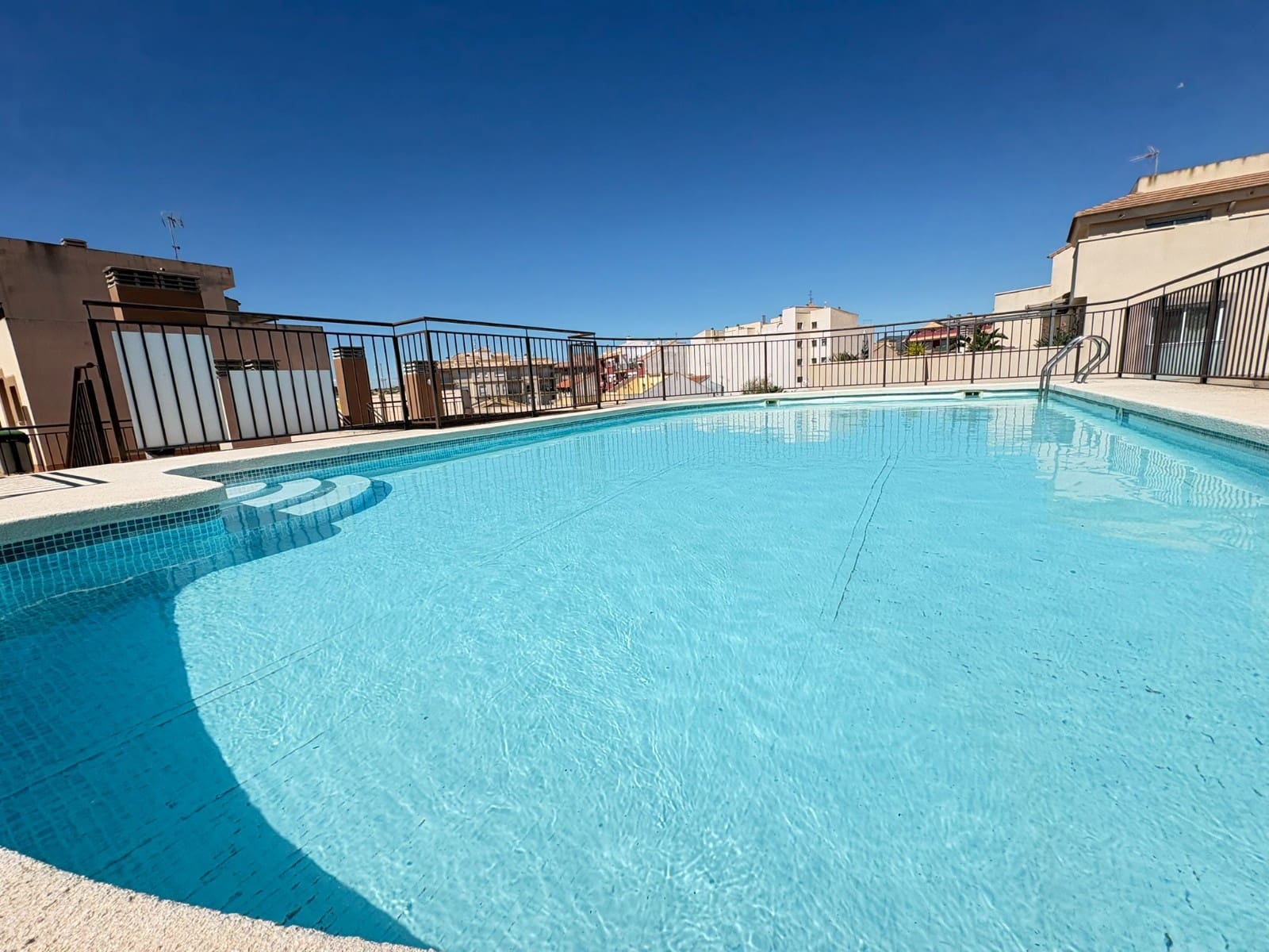 2 Zimmer Apartment zu verkaufen in Sucina mit Pool - 115.000 € (Ref: 9797450)