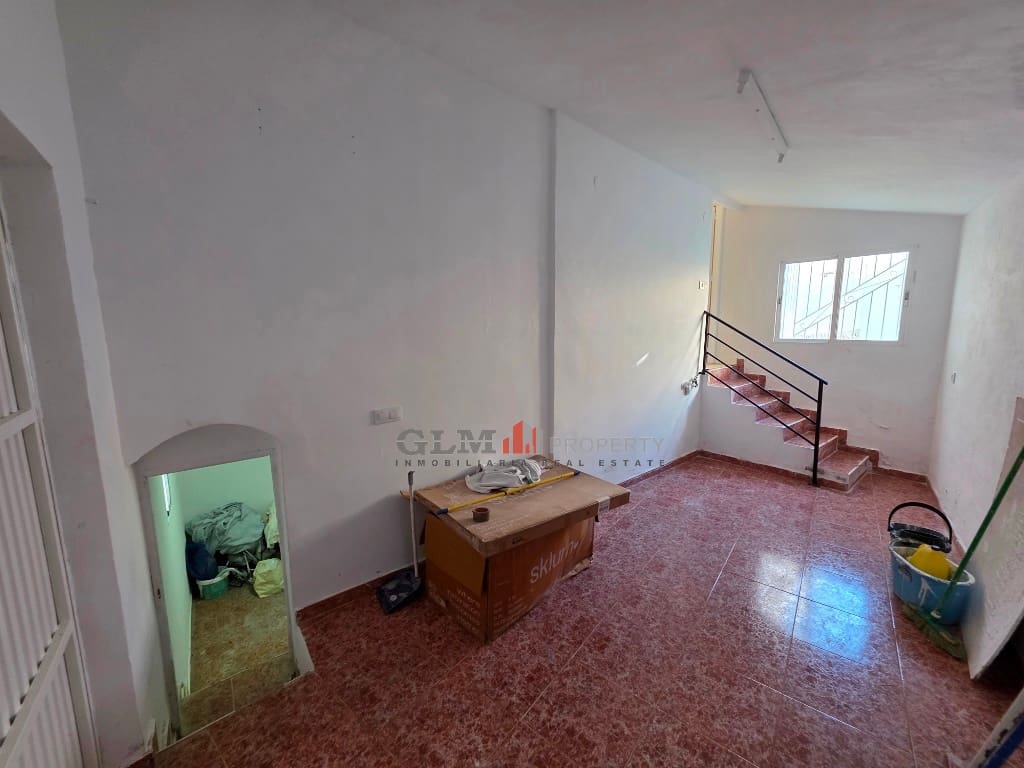 4 slaapkamer Appartement te koop in El Carmoli - € 410.000 (Ref: 9806704)