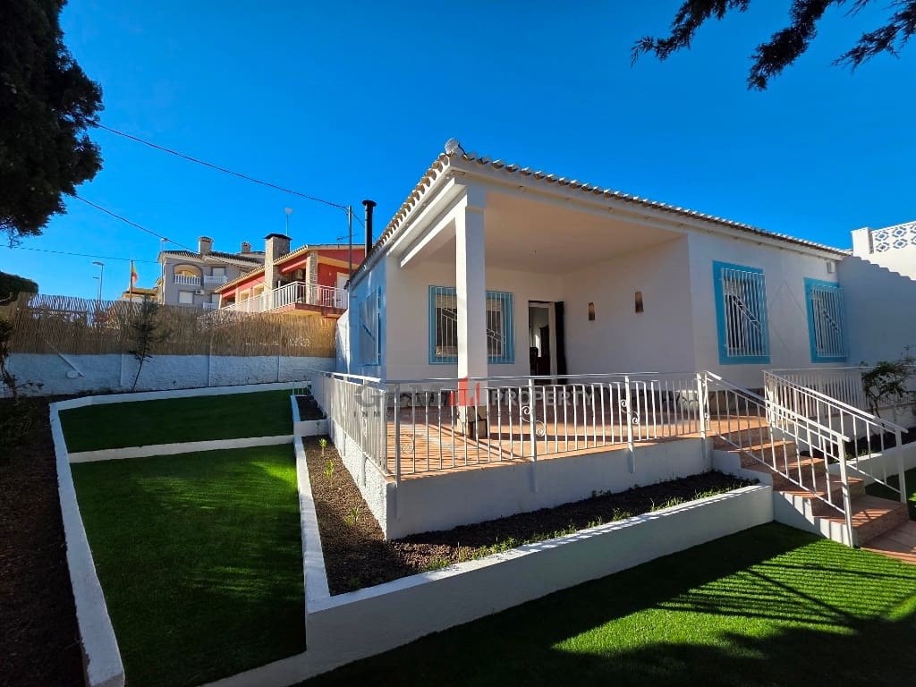 4 slaapkamer Appartement te koop in El Carmoli - € 410.000 (Ref: 9806704)