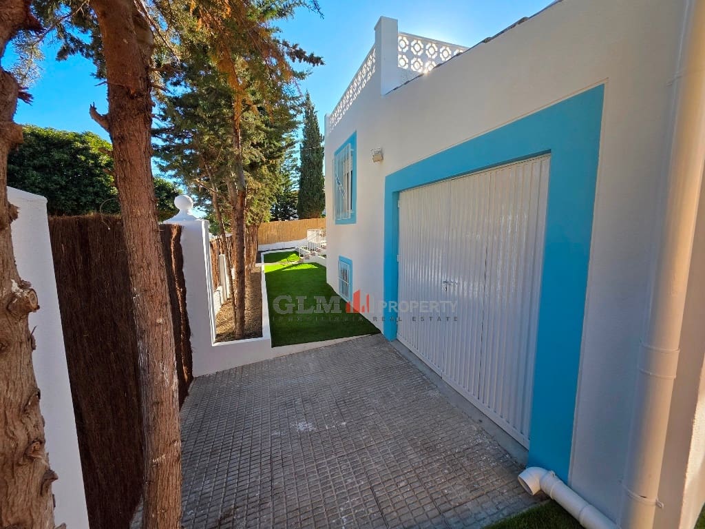 4 slaapkamer Appartement te koop in El Carmoli - € 410.000 (Ref: 9806704)