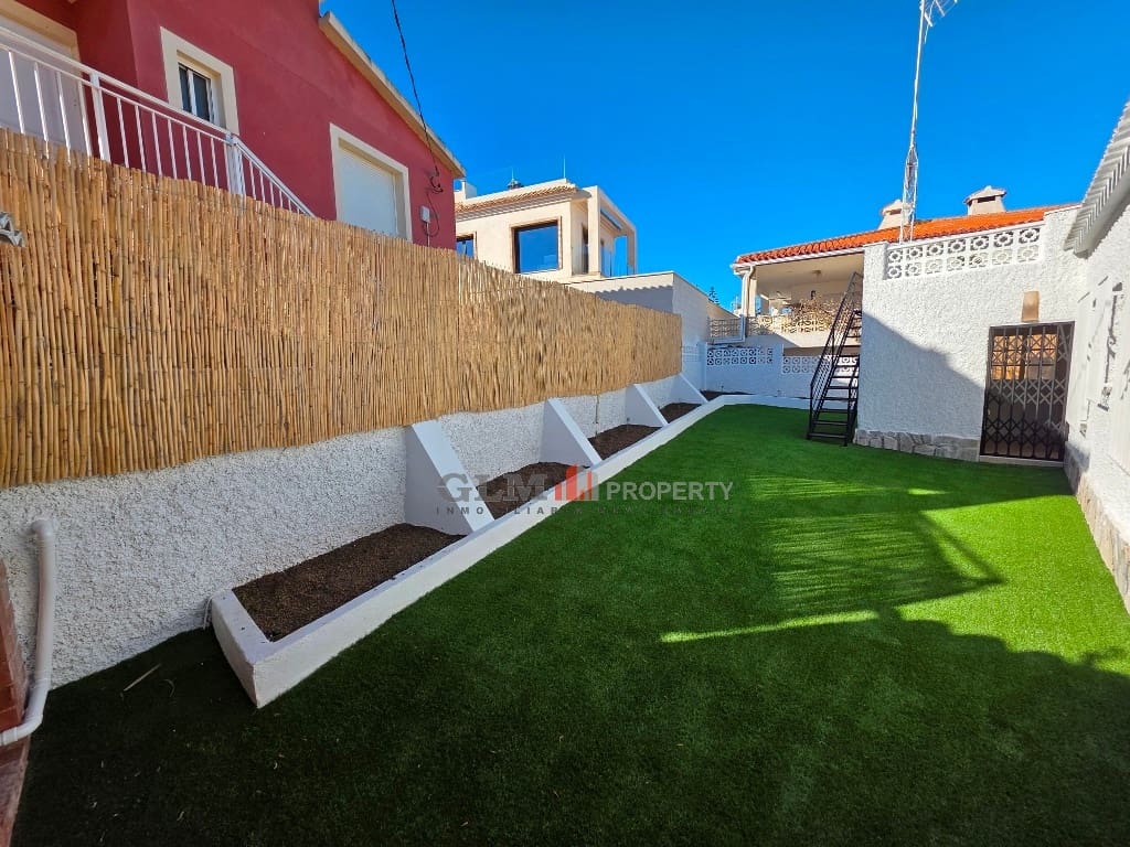 4 slaapkamer Appartement te koop in El Carmoli - € 410.000 (Ref: 9806704)