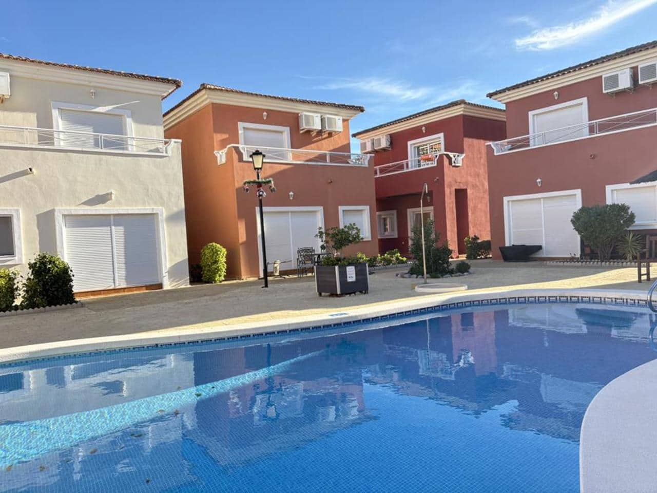 2 bedroom Villa for sale in Murcia city with pool garage - € 178,800 (Ref: 9827373)