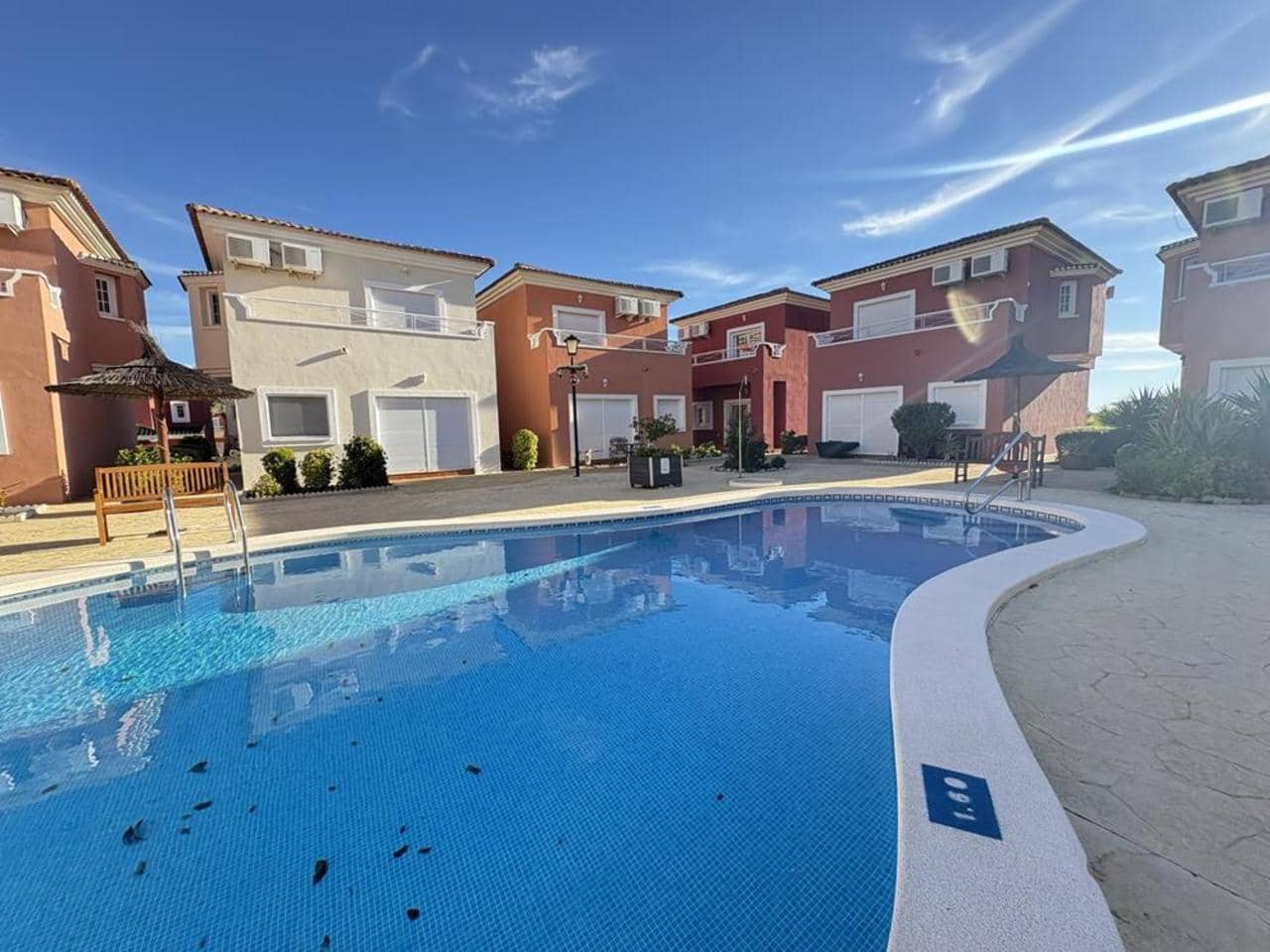 2 bedroom Villa for sale in Murcia city with pool garage - € 178,800 (Ref: 9827373)