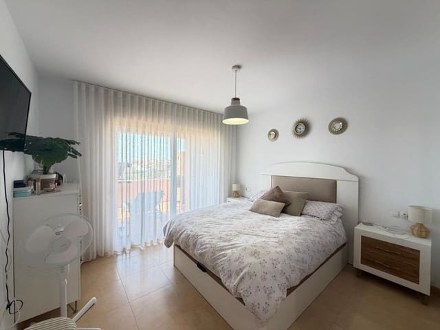 Apartamento de 2 habitaciones en Mar Menor Golf Resort, Torre-Pacheco en venta con piscina garaje - 230.000 € (Ref: 9830285)