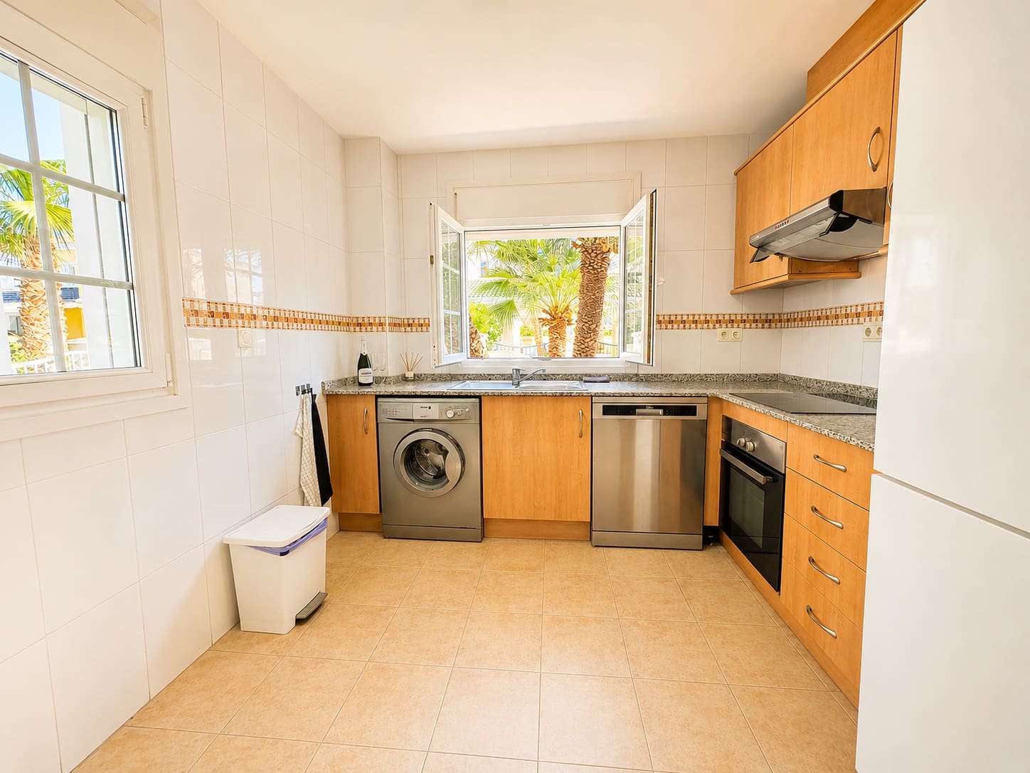 3 bedroom Villa for sale in Murcia city with pool - € 330,000 (Ref: 9832750)