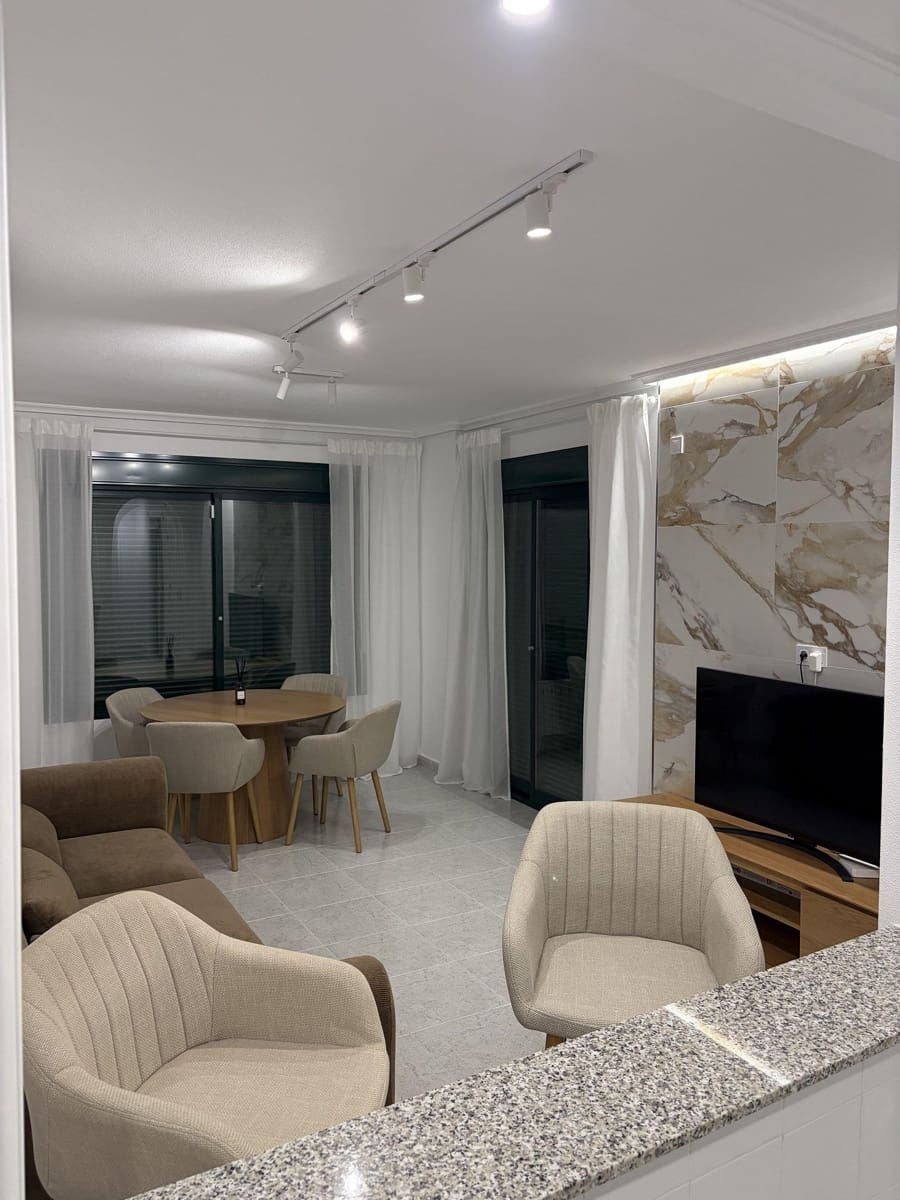 2 slaapkamer Appartement te koop in Campoamor met zwembad - € 220.000 (Ref: 9866059)