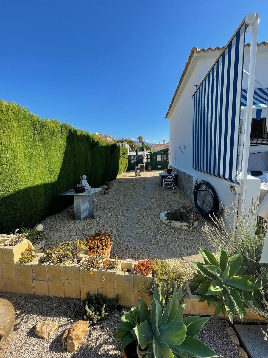 2 sovrum Villa till salu i Alfaz del Pi / L'Alfas del Pi med pool garage - 299 999 € (Ref: 9866061)