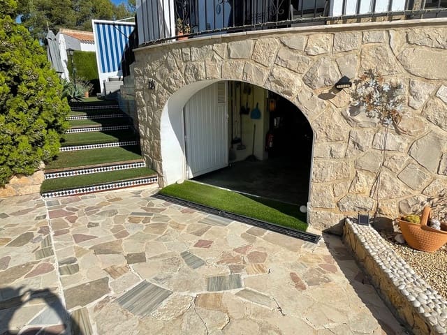 2 camera da letto Villa in vendita in Alfaz del Pi / L'Alfàs del Pi con piscina garage - 299.999 € (Rif: 9866061)