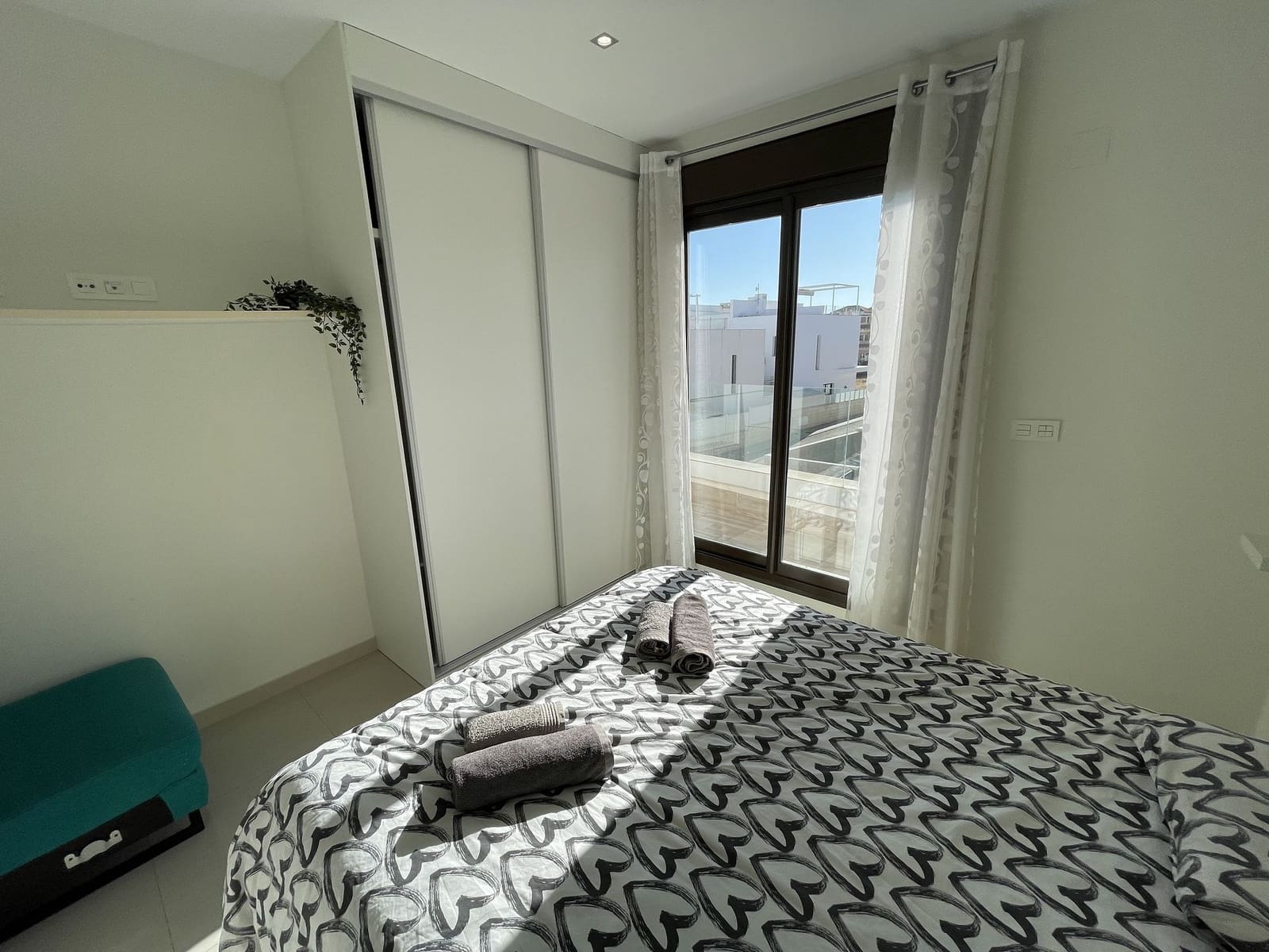 2 bedroom Semi-detached Villa for sale in Villamartin with pool - € 284,000 (Ref: 9866062)