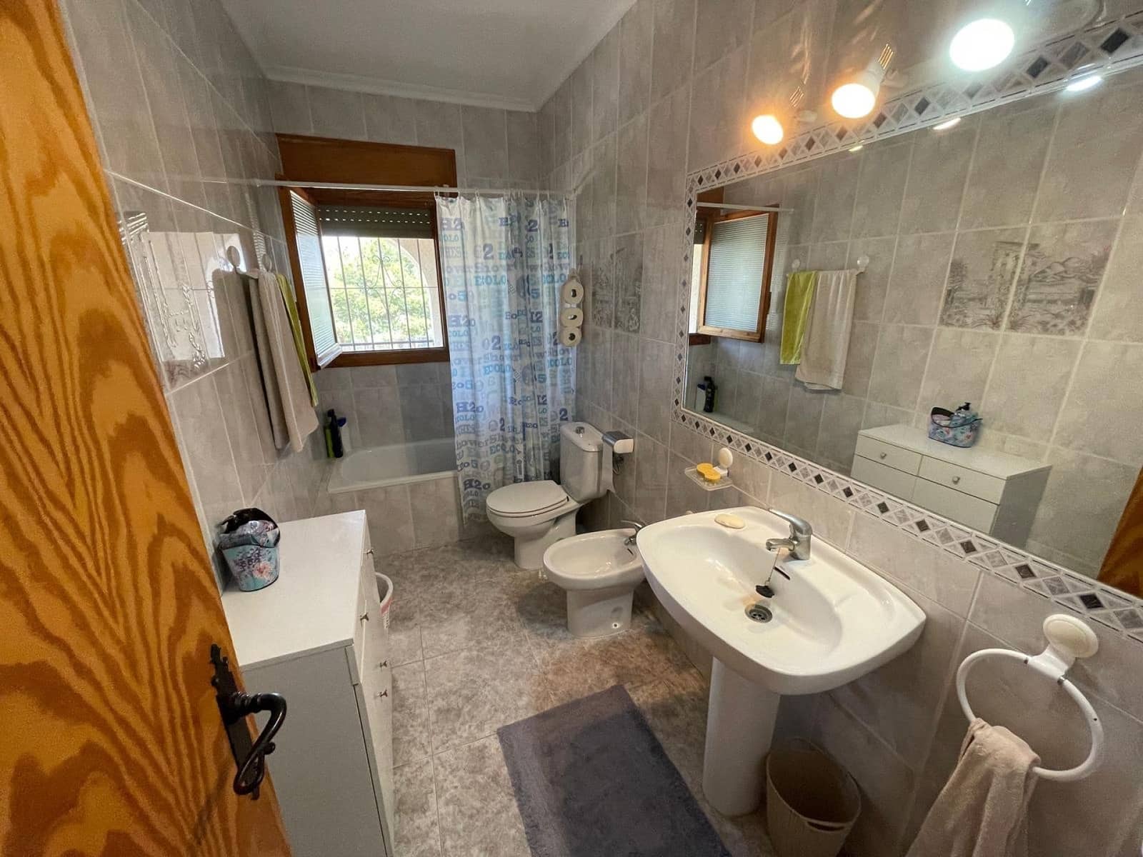 5 soveværelse Villa til salg i Rebolledo med swimmingpool garage - € 395.000 (Ref: 9866066)