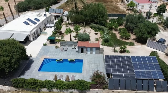 5 soverom Villa til salgs i Crevillente / Crevillent med svømmebasseng garasje - € 465 000 (Ref: 9866069)