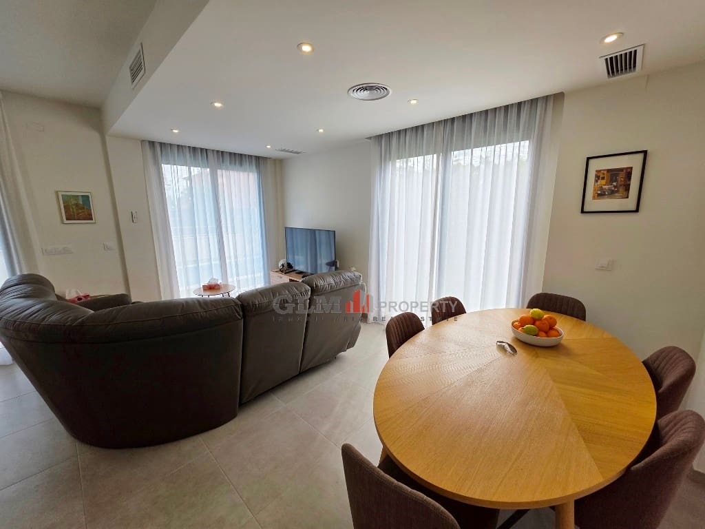 3 slaapkamer Appartement te koop in Los Alcazares met zwembad - € 489.000 (Ref: 9895271)