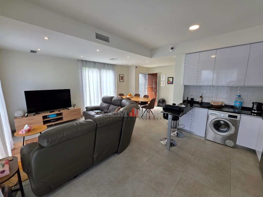 3 slaapkamer Appartement te koop in Los Alcazares met zwembad - € 489.000 (Ref: 9895271)