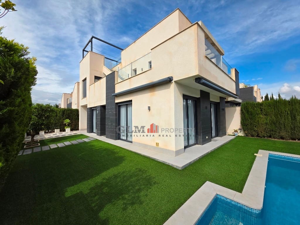3 slaapkamer Appartement te koop in Los Alcazares met zwembad - € 489.000 (Ref: 9895271)