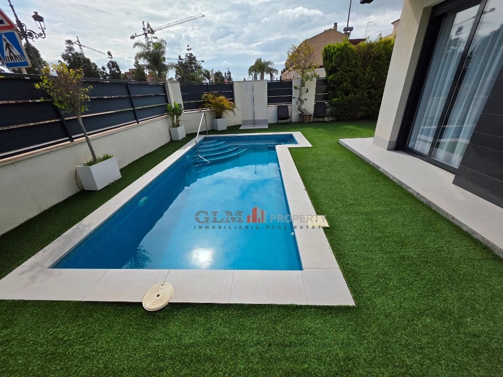 3 slaapkamer Appartement te koop in Los Alcazares met zwembad - € 489.000 (Ref: 9895271)
