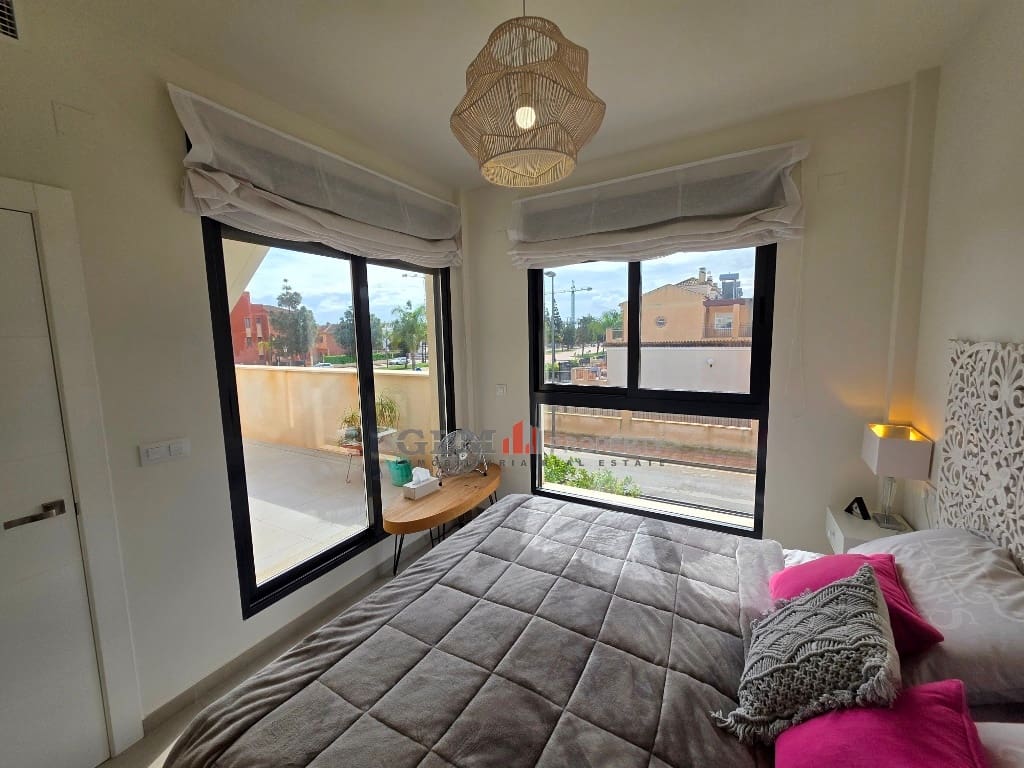 3 slaapkamer Appartement te koop in Los Alcazares met zwembad - € 489.000 (Ref: 9895271)