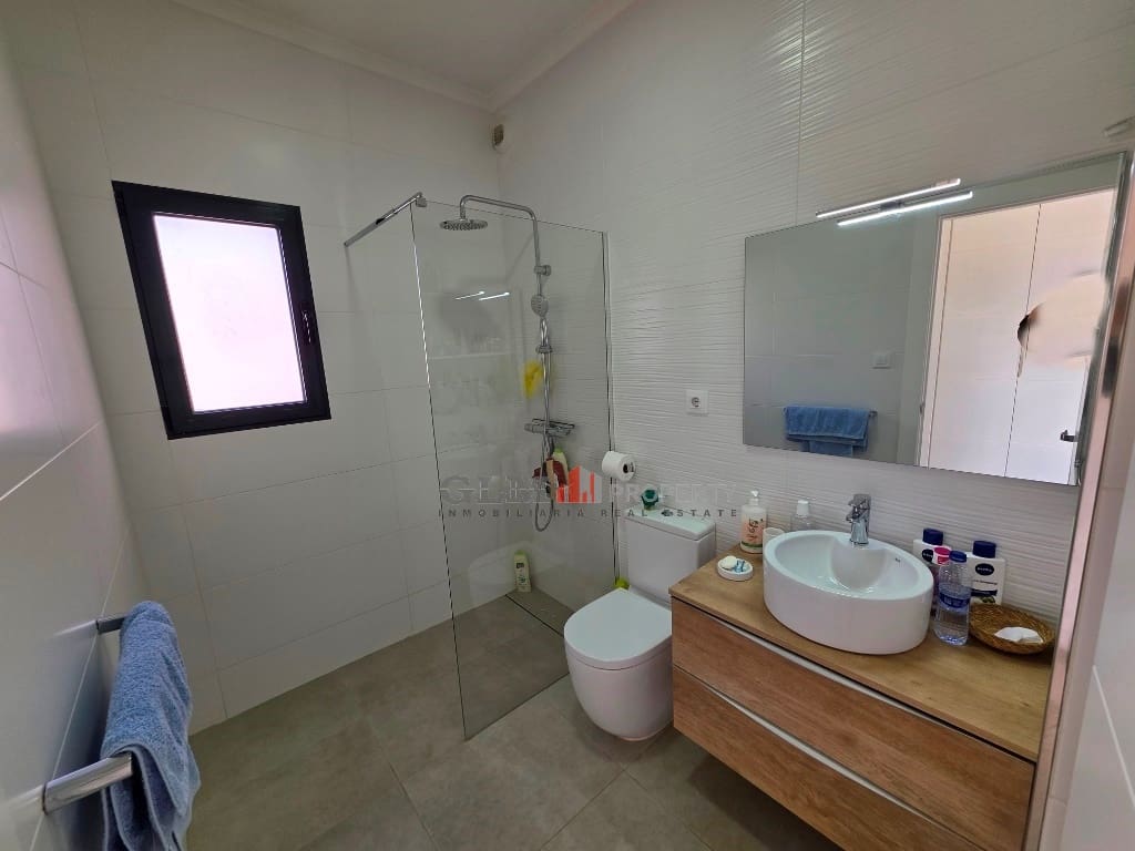 3 slaapkamer Appartement te koop in Los Alcazares met zwembad - € 489.000 (Ref: 9895271)