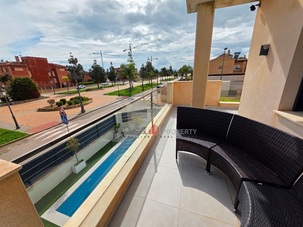 3 slaapkamer Appartement te koop in Los Alcazares met zwembad - € 489.000 (Ref: 9895271)