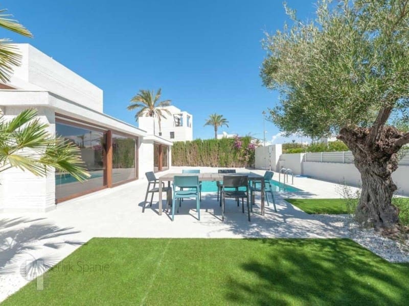 4 makuuhuone Huvila myytävänä paikassa Murcia kaupunki - 375 000 € (Ref: 9908790)
