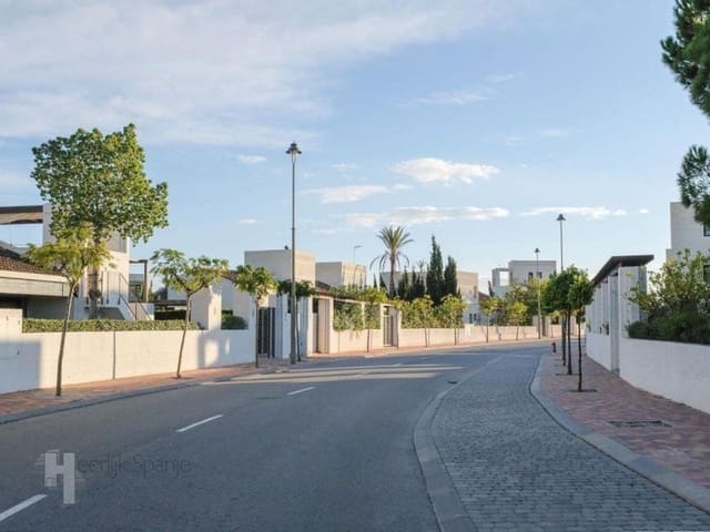 4 makuuhuone Huvila myytävänä paikassa Murcia kaupunki - 375 000 € (Ref: 9908790)