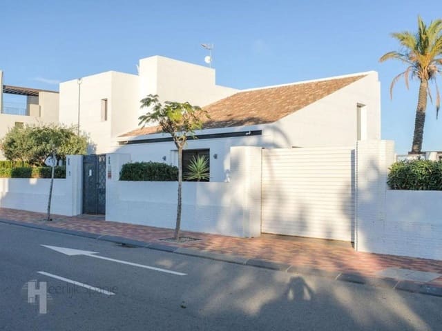 4 makuuhuone Huvila myytävänä paikassa Murcia kaupunki - 375 000 € (Ref: 9908790)